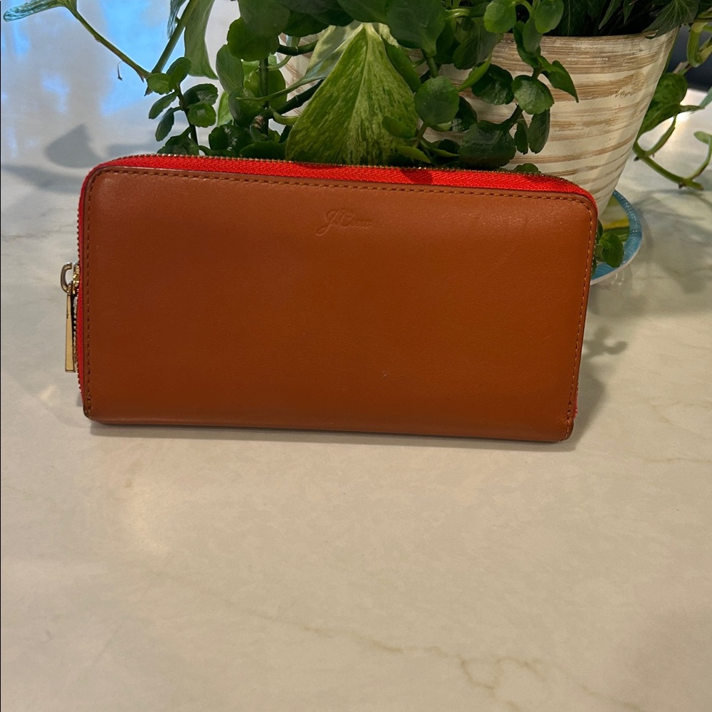 J. Crew Tan Leather Wallet with Red Accents Gold Zipper NWOT‎